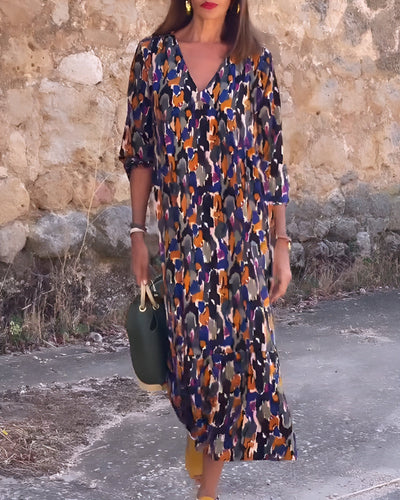 Nathalie | Elegante vestito con scollo a V e stampa retrò perfetto per ogni occasione