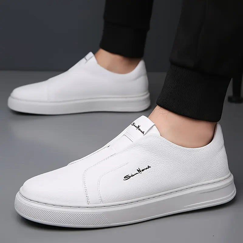 Eleganti Scarpe Slip-On in Pelle per un Look Raffinato