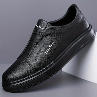 Eleganti Scarpe Slip-On in Pelle per un Look Raffinato