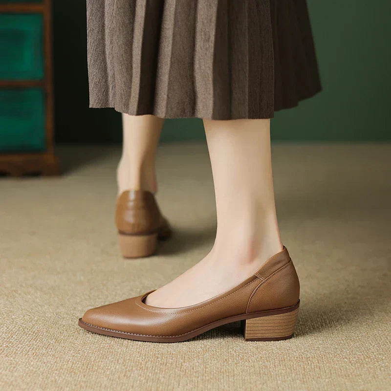 Scarpe NOVALISSE | Eleganti Sussurri di Luce per un Look Unico