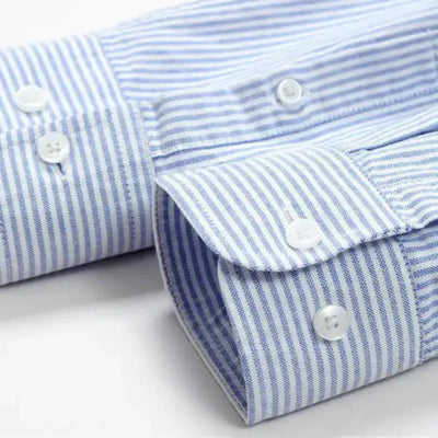 Arvani - Elegante camicia a righe Monaco per uno stile raffinato