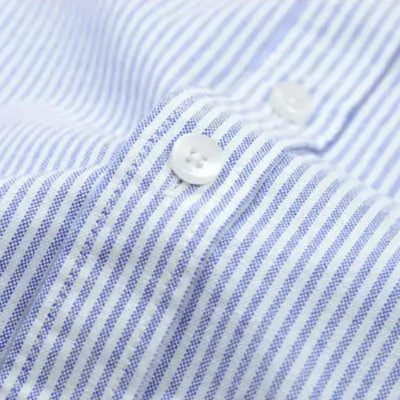 Arvani - Elegante camicia a righe Monaco per uno stile raffinato