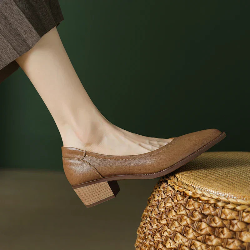 Scarpe NOVALISSE | Eleganti Sussurri di Luce per un Look Unico