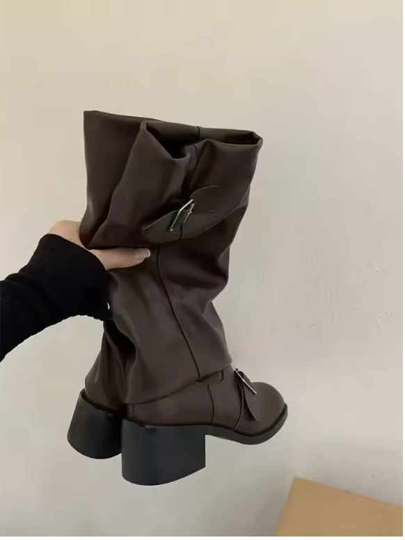 Lebara – Stivali da Donna in Pelle Nera con Plateau e Cinturini Eleganti