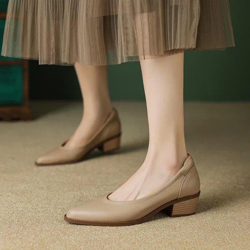 Scarpe NOVALISSE | Eleganti Sussurri di Luce per un Look Unico